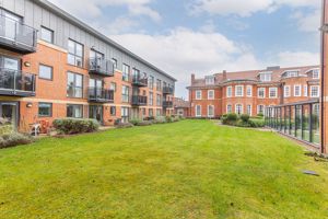 Photo 9- click for photo gallery